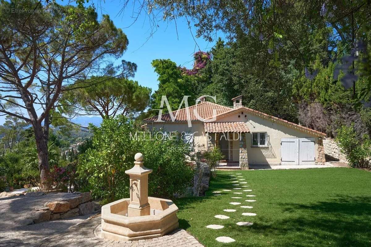 Maison à MOUGINS