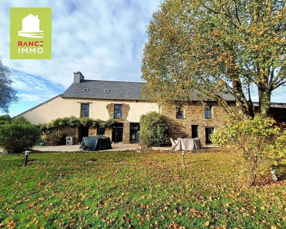 Maison à PLEUGUENEUC