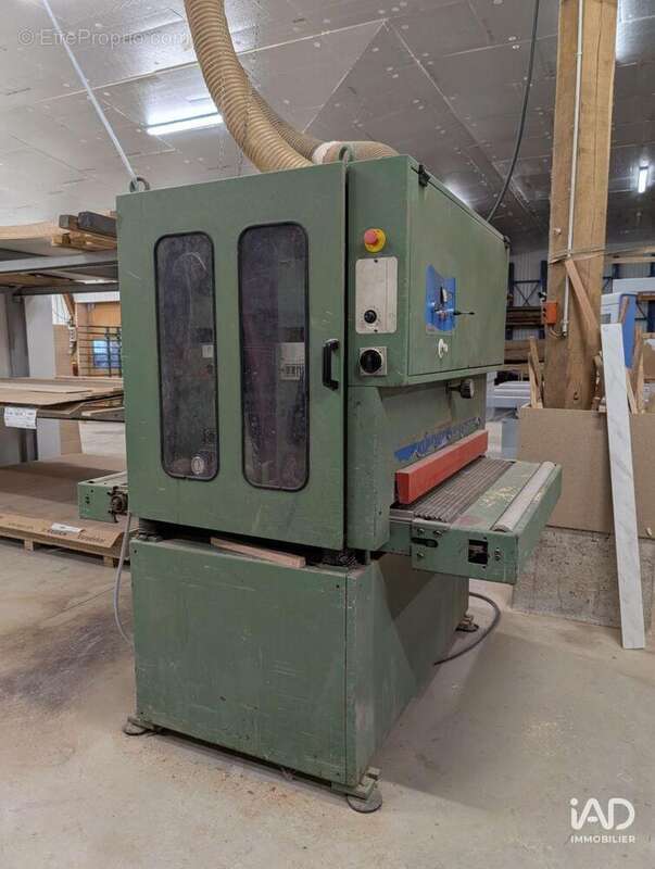 Photo 8 - Commerce à COURGAINS