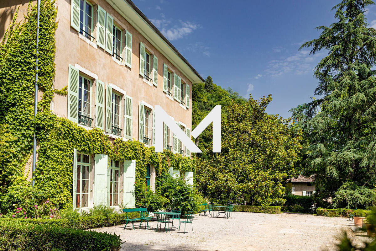 Maison à NOYAREY