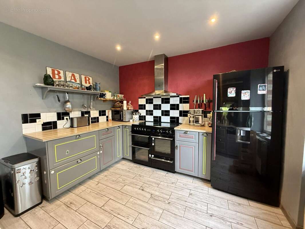 Maison à LES BRULAIS