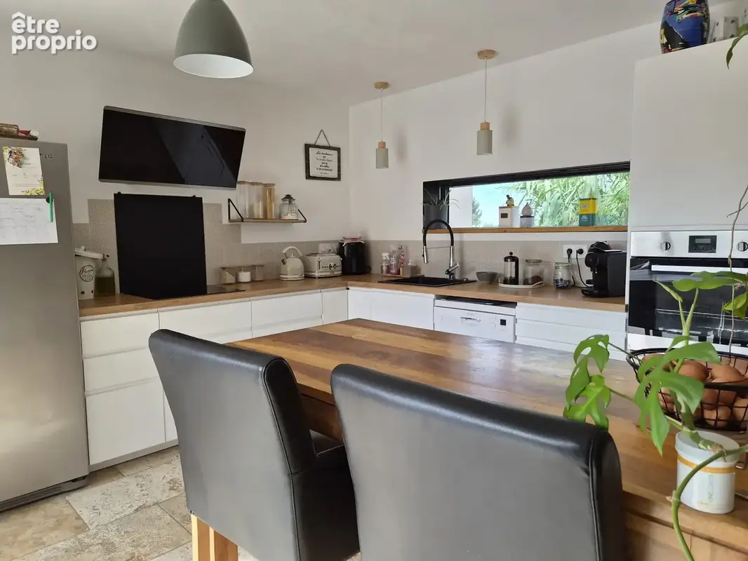 Maison 6 pièces 138 m² à vendre à Montmirat (30260) - photo 3