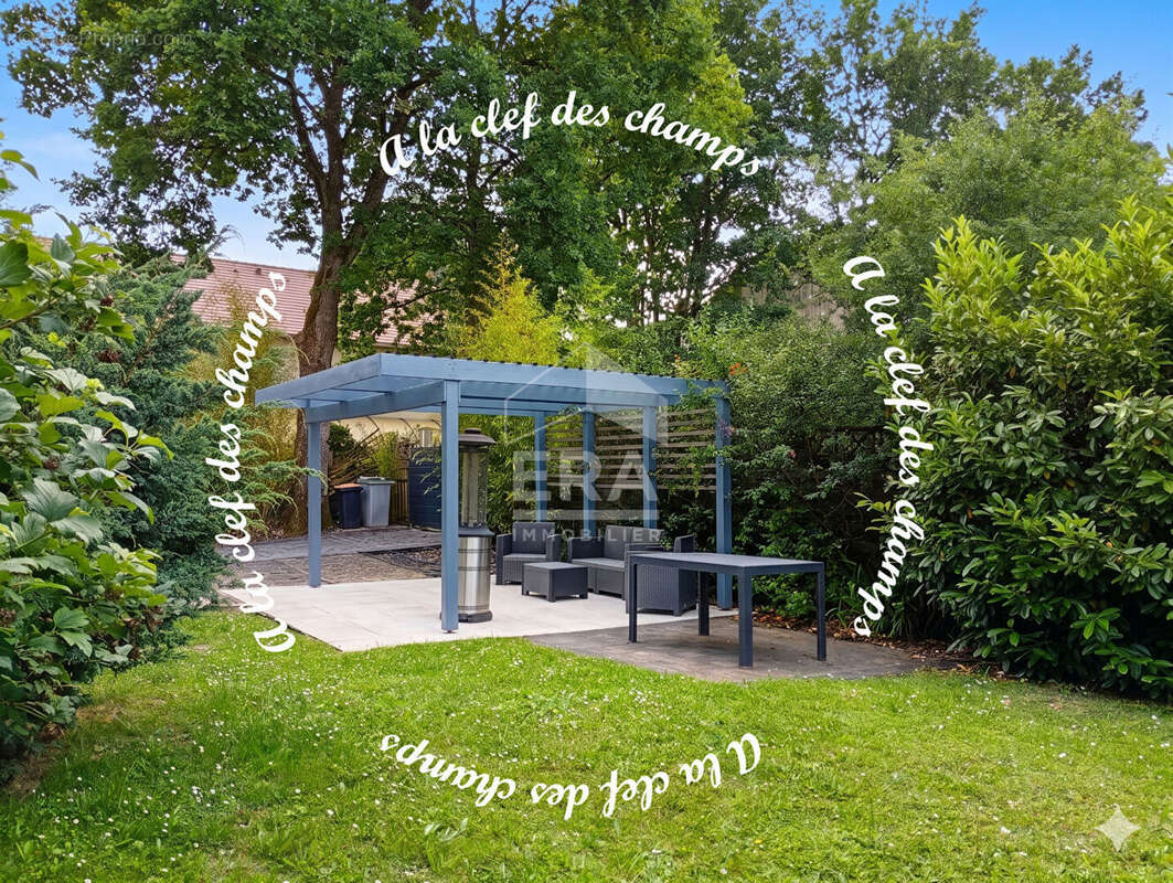 Maison à BOULLAY-LES-TROUX
