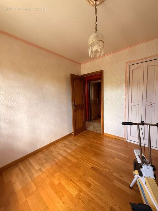 EN EXCLUSIVITE ! Pavillon de 114m², sur sous sol,  terrain de 956m2 180 000 € - photo 27