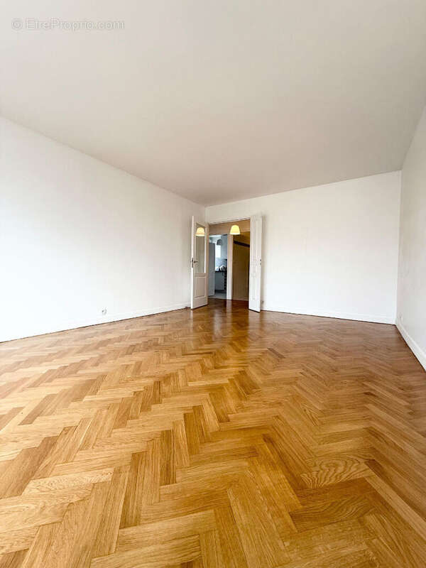 Appartement à PARIS-20E