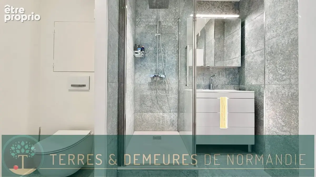 A vendre Dieppe Vue Mer  Appartement 57 m² Vue Mer, Entièrement Rénové avec Cave - photo 10