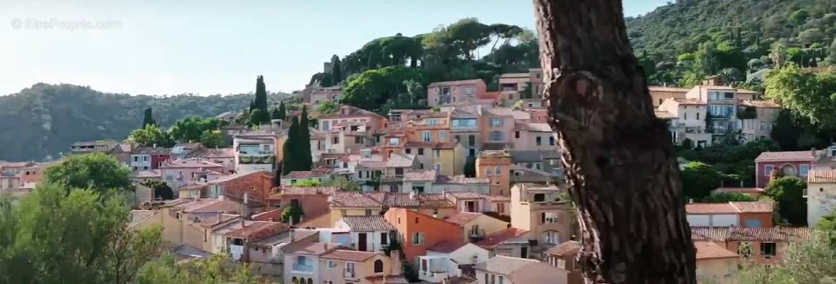 Appartement à BORMES-LES-MIMOSAS