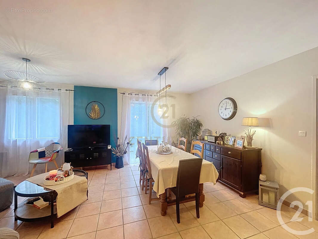 Maison à MOIDIEU-DETOURBE