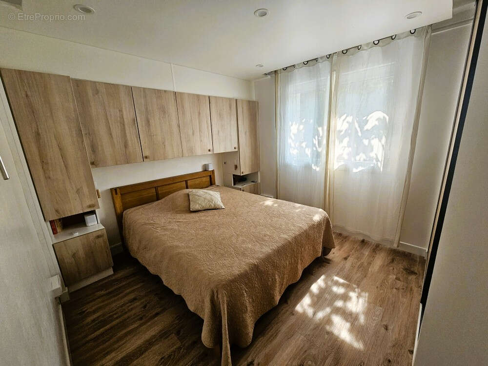 Maison à SAINT-ESTEVE