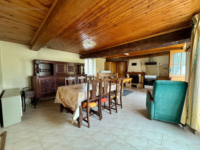 Maison à MORANNES
