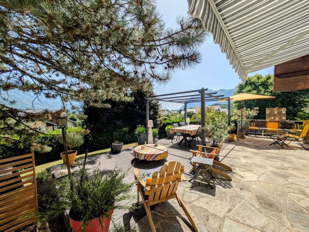 Maison à GILLY-SUR-ISERE