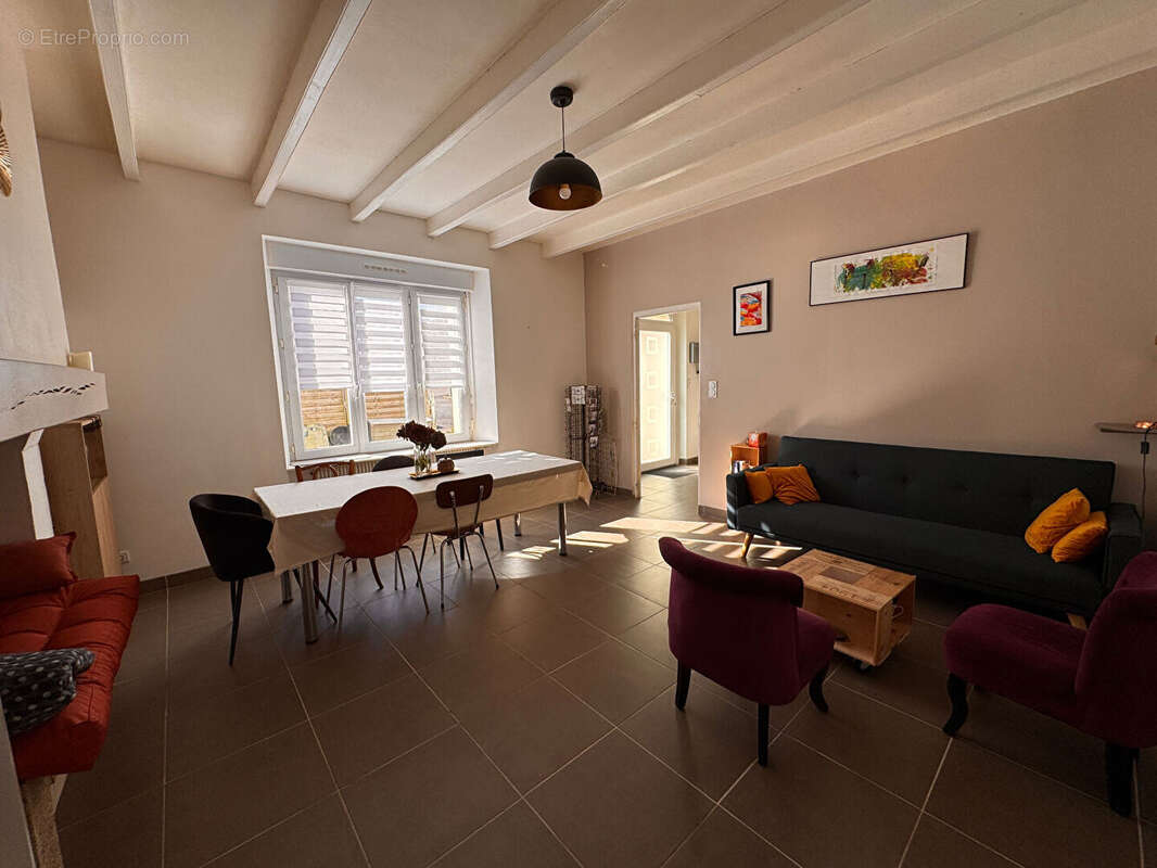 Maison à SAINT-EVARZEC