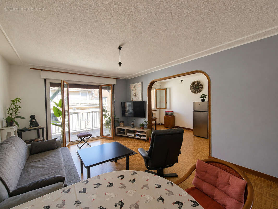 A vendre bel appartement centre ville BELLEY - photo 3