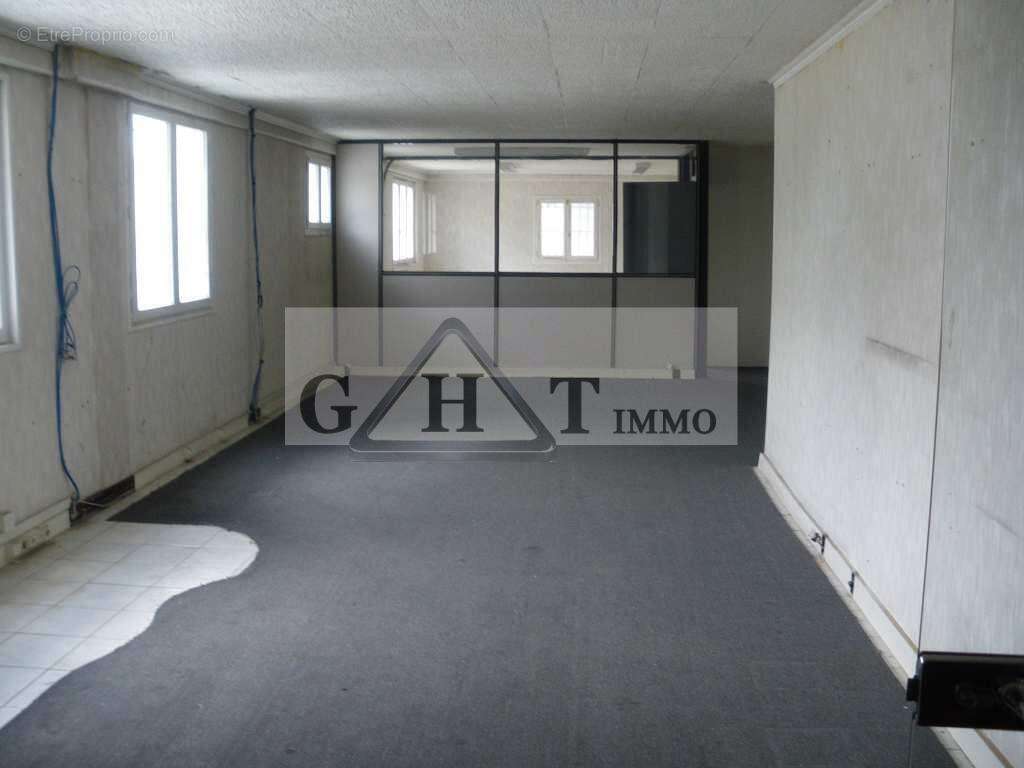 Commerce à MONTMORENCY