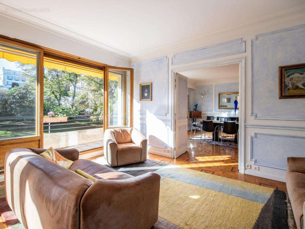 Appartement à BOUGIVAL