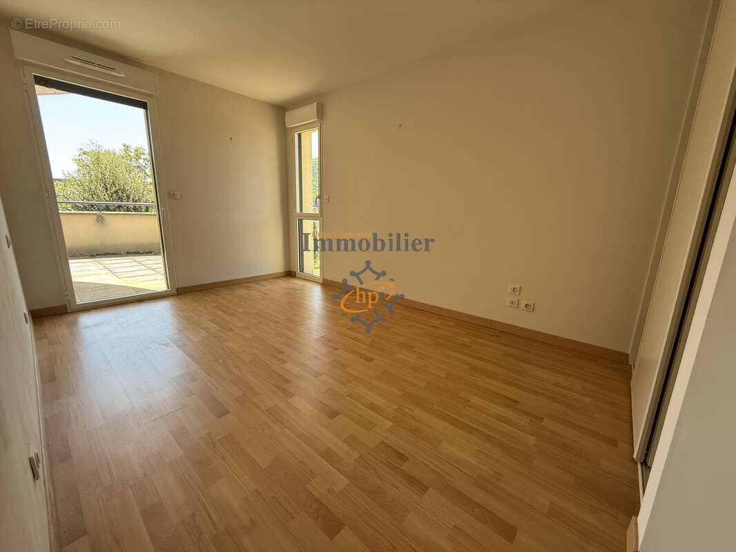 Vente appartement avec ascenseur et garage Saint  Affrique - photo 8