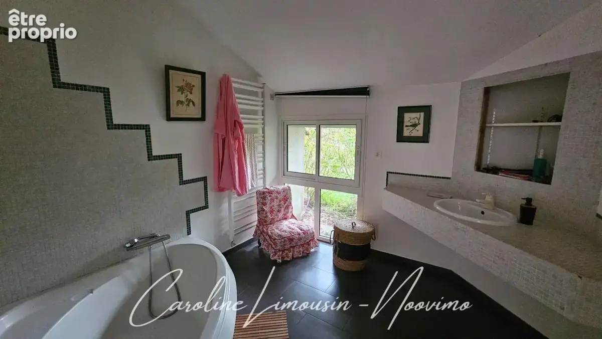 GRANGE RENOVEE entre Cholet et La Tessoualle - 338 m2 habita - photo 12