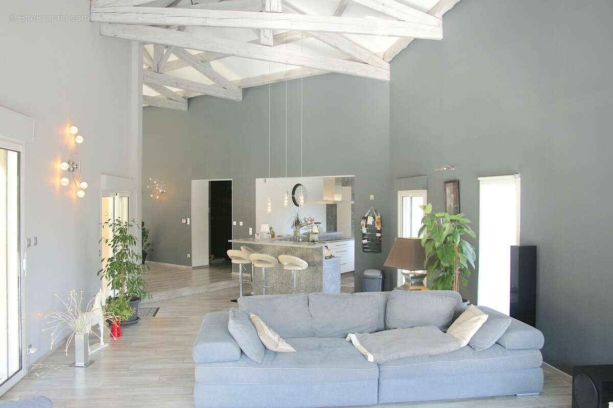 Maison à LAMALOU-LES-BAINS