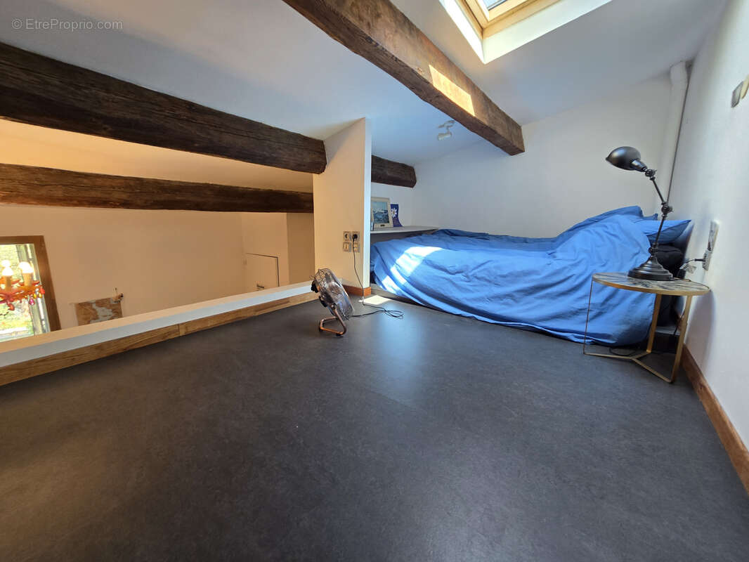 Quartier Haut de Sète, appartement T2 avec terrasse, - photo 9