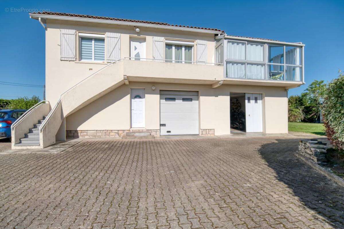 Maison à CORNEBARRIEU