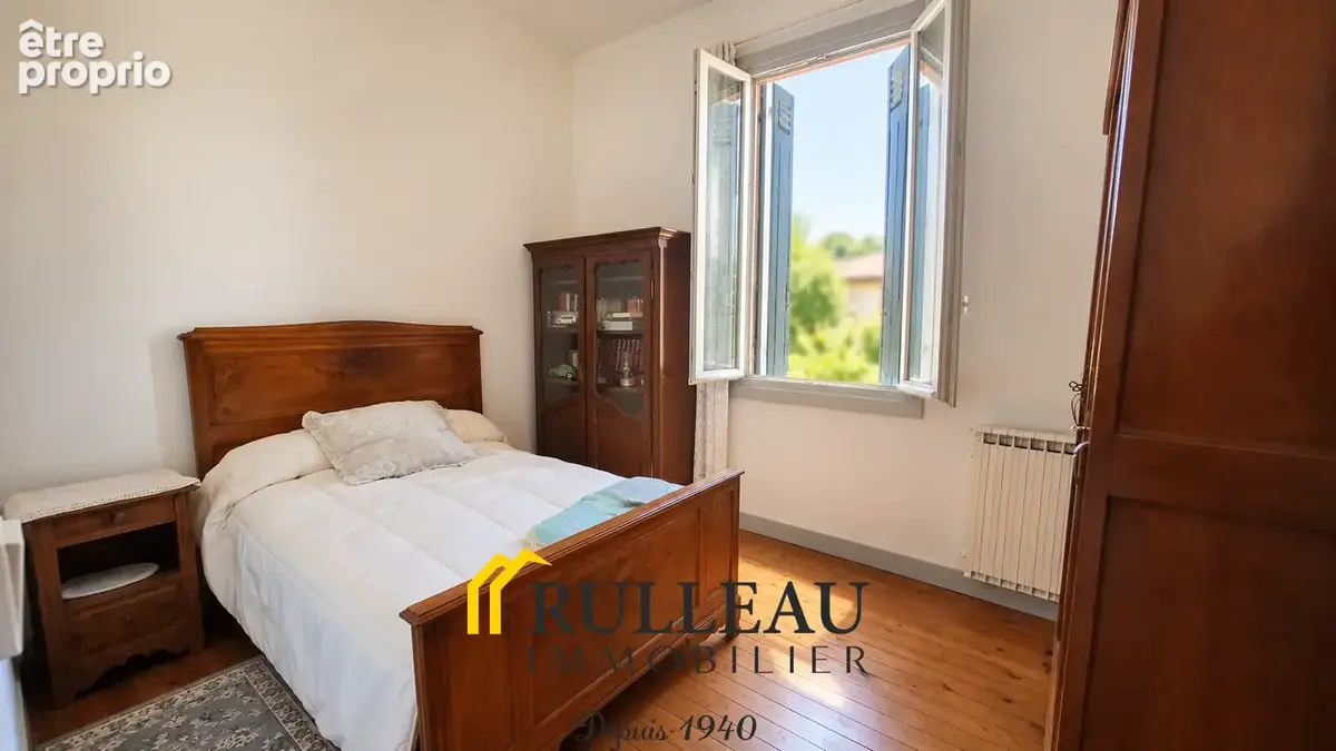 Maison en pierre à Bordeaux avec grand jardin, garage et dépendances   Un beau potentiel à révéler - photo 3