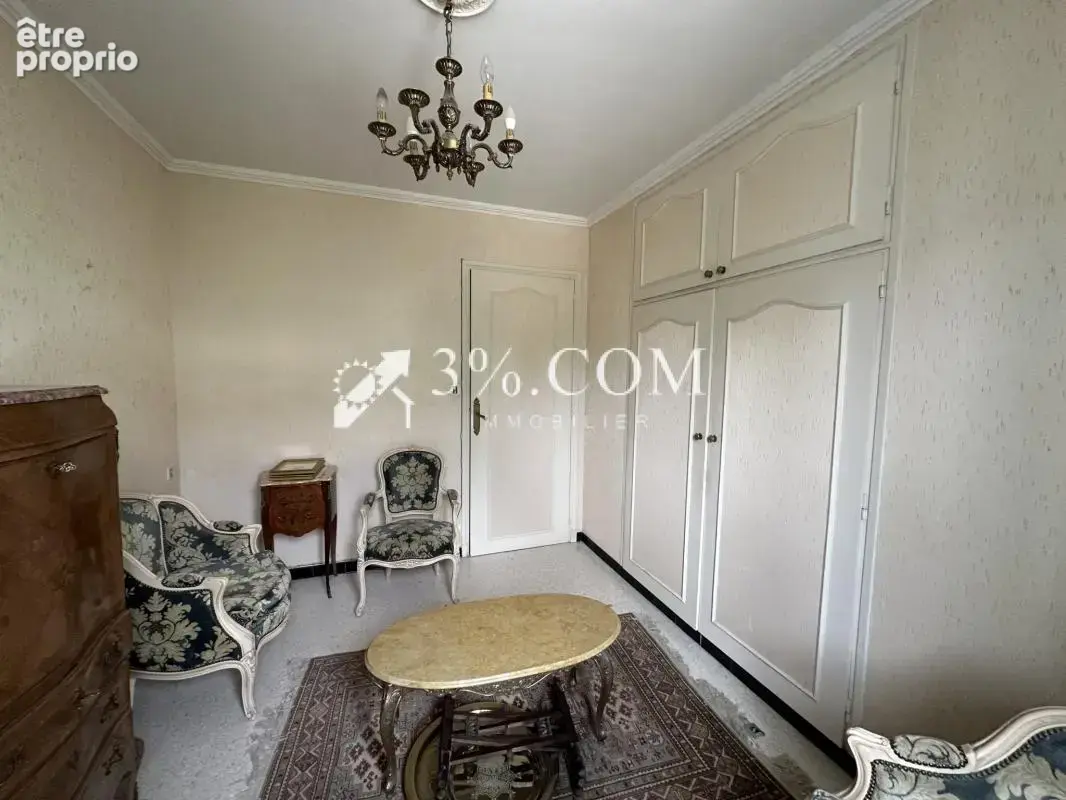 Maison de ville sur deux niveaux avec 2 garages - photo 13