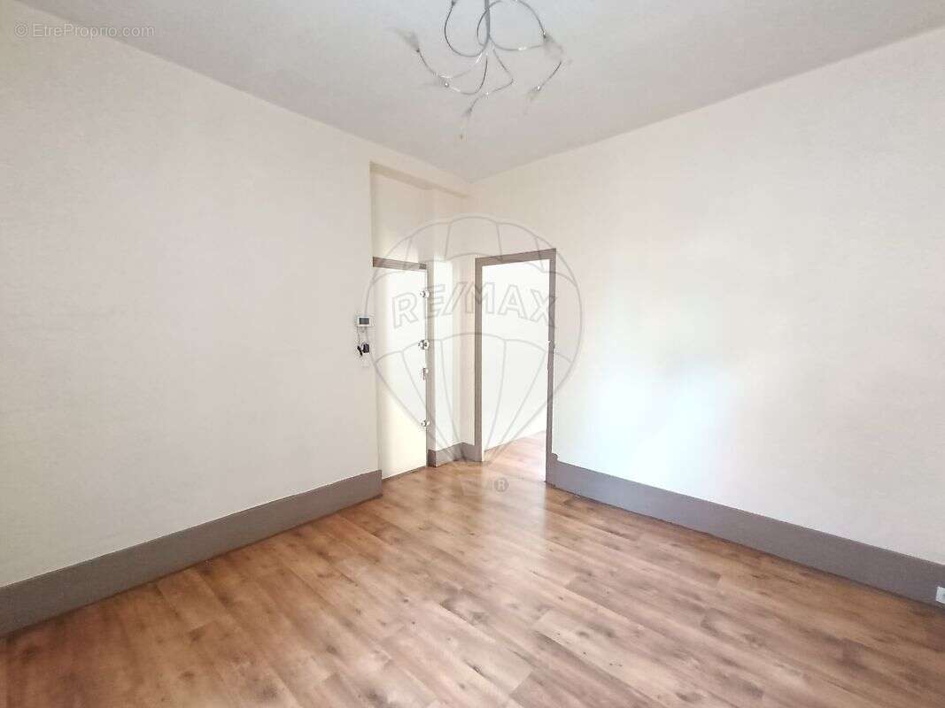 Autre à NEVERS