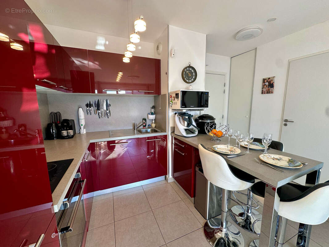 Appartement à CARROS