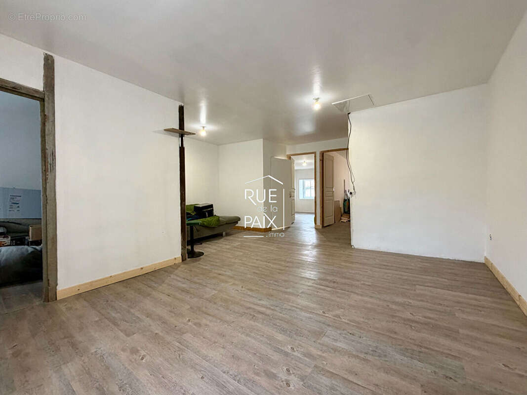 Maison à LA MOTHE-SAINT-HERAY