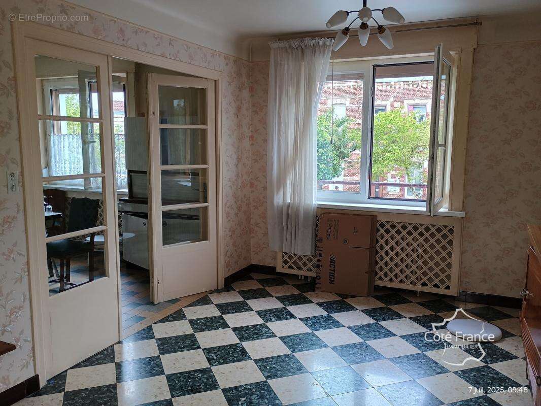 Maison à SAINT-QUENTIN