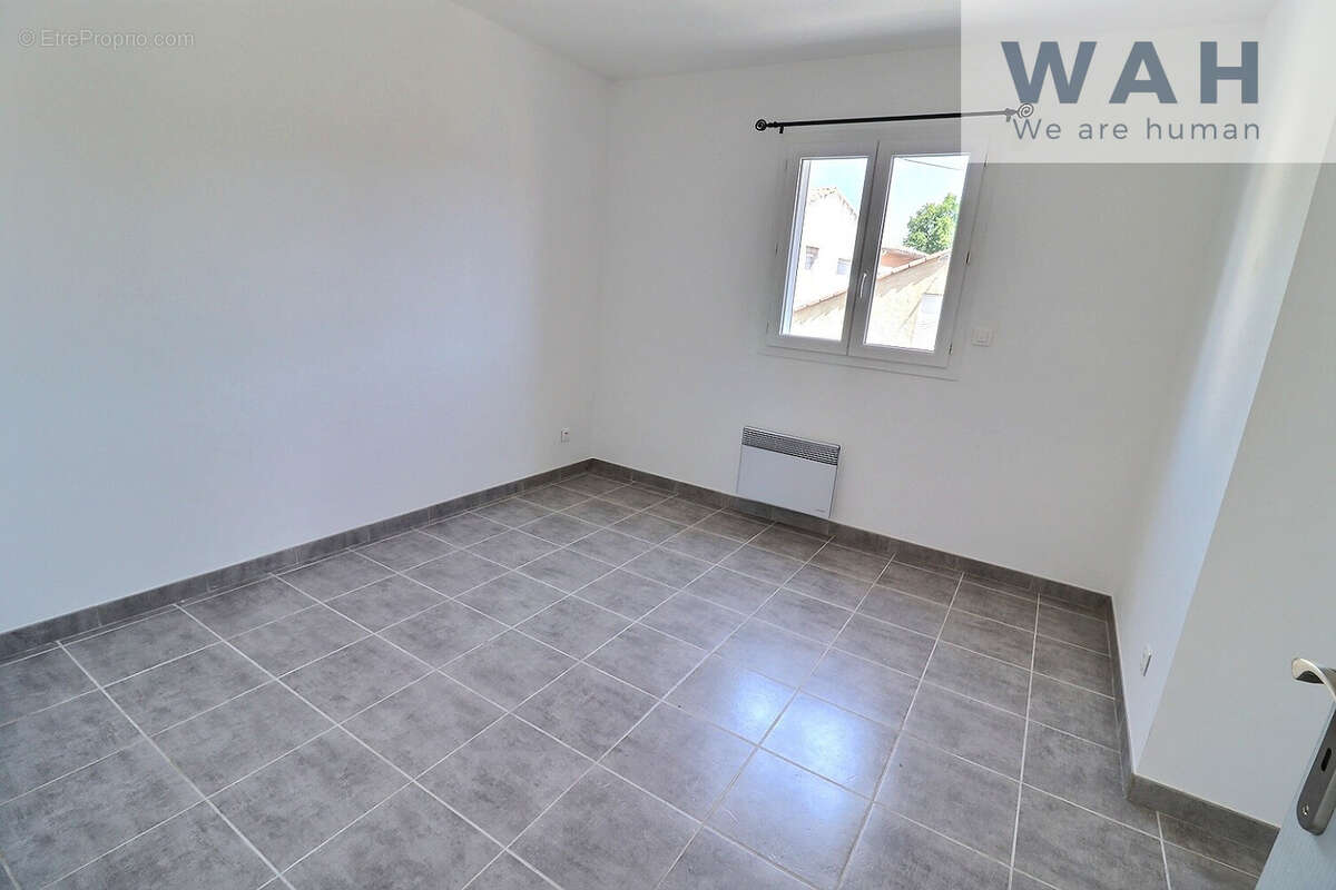 Vente maison de ville 3 pieces + local commercial  34230 paulhan - photo 4