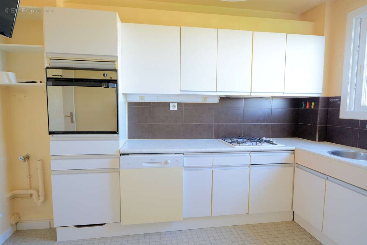 Appartement à SAINT-MAUR-DES-FOSSES