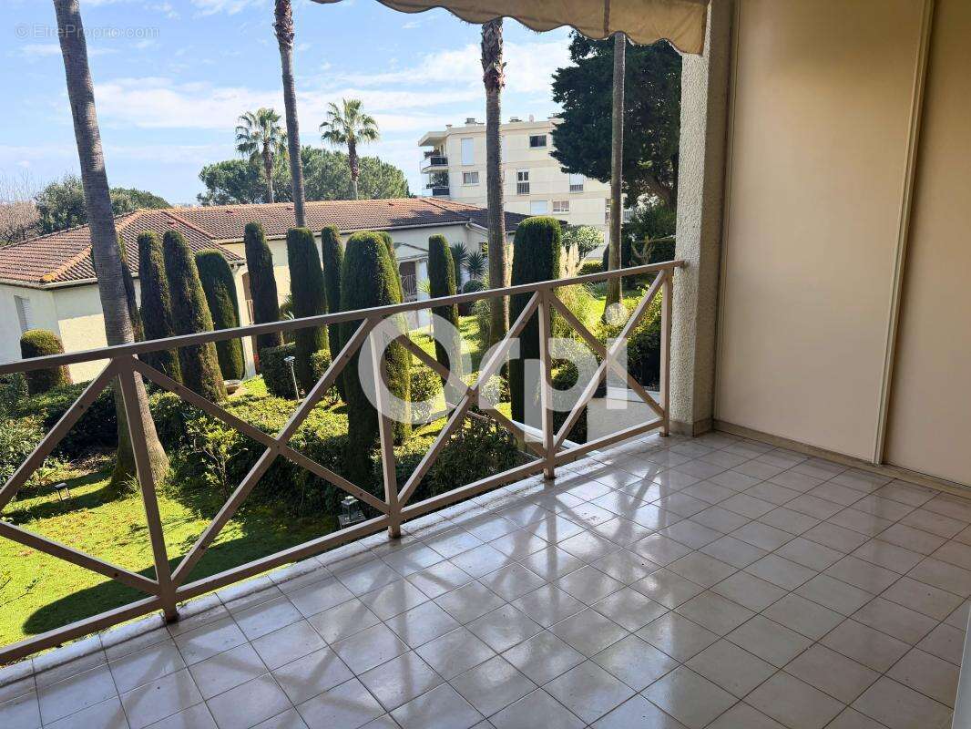 Appartement à MANDELIEU-LA-NAPOULE