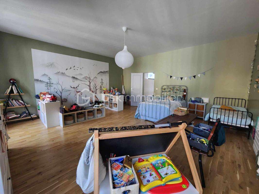 Magnifique Maison d’Exception avec Confort Moderne et Charme de l’Ancien ! - photo 8