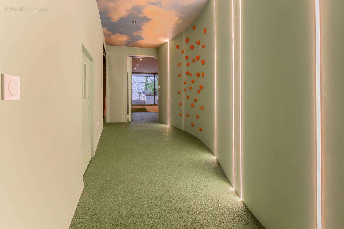 Maison à COURNONTERRAL