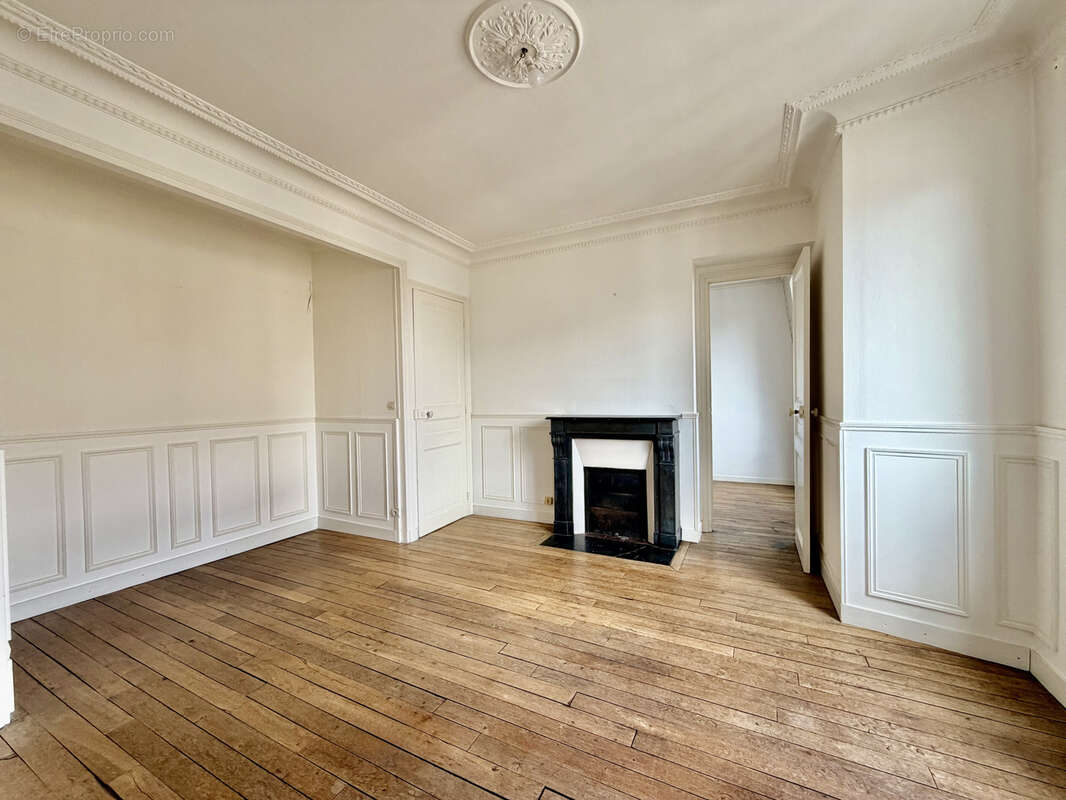 Dernier etage - place de la nation - photo 4