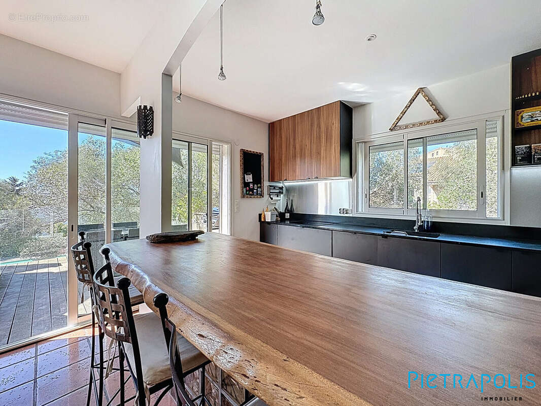 Maison 183 m² à Balaruc-Les-Bains  - photo 8