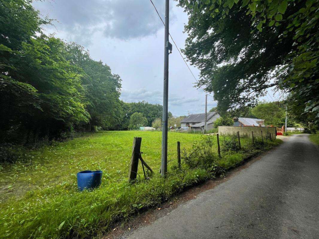 Terrain à CANY-BARVILLE