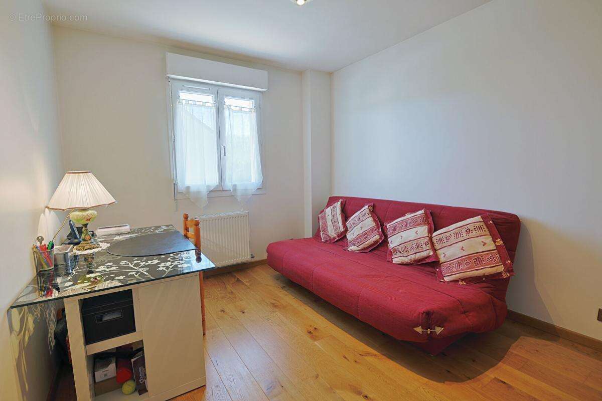 Maison à BRIE-COMTE-ROBERT