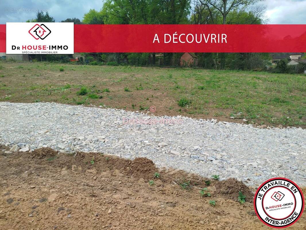 Terrain à CARSAC-AILLAC