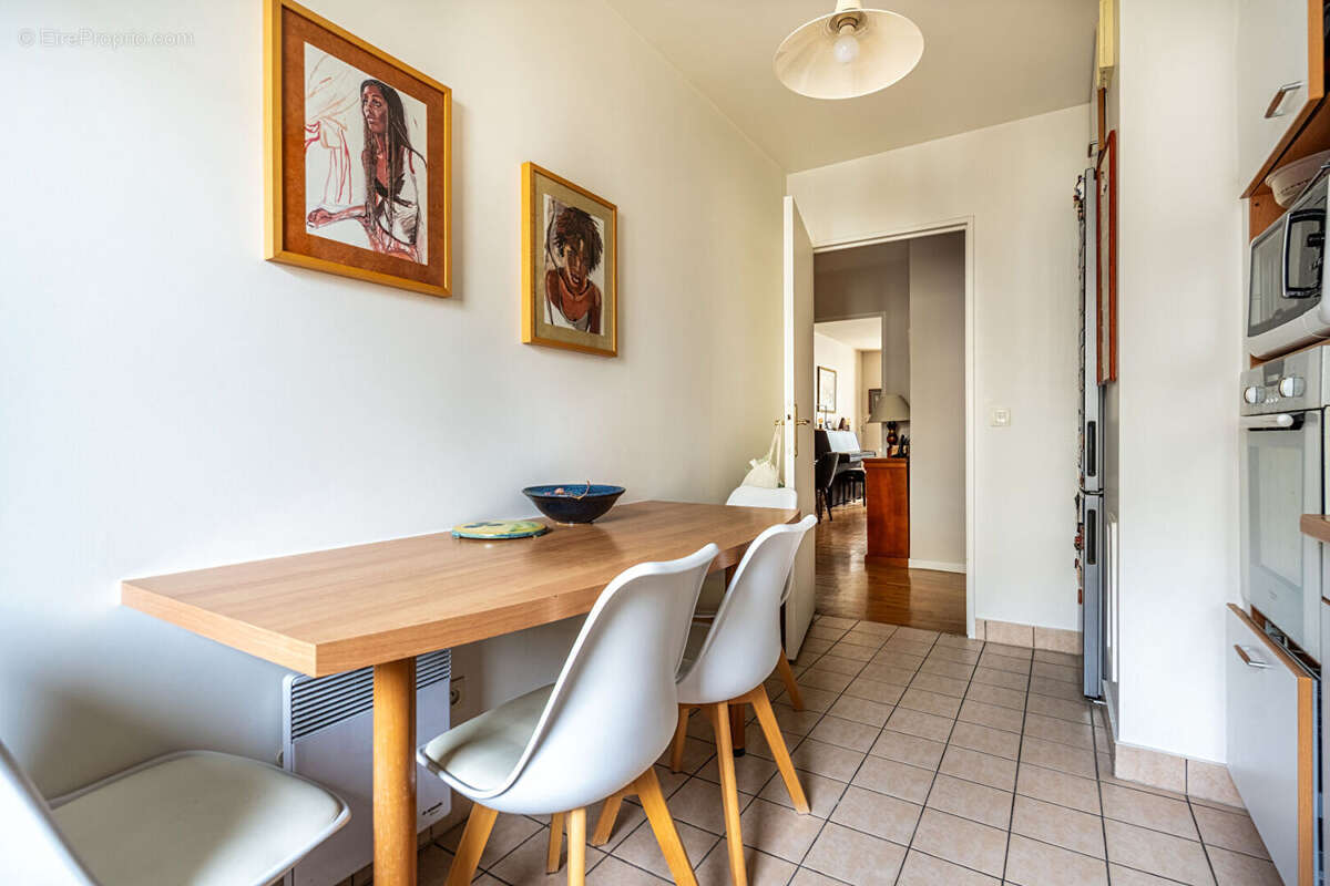 Appartement à LEVALLOIS-PERRET