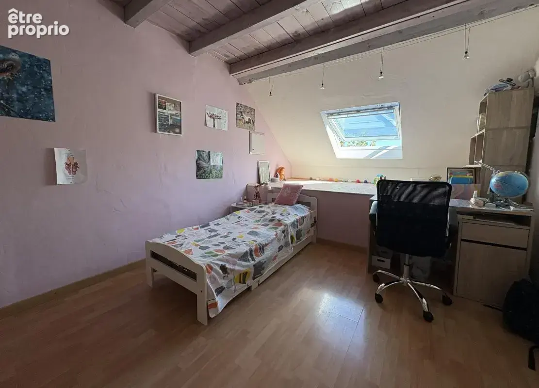 Maison 131 m² à Gruffy  - photo 9