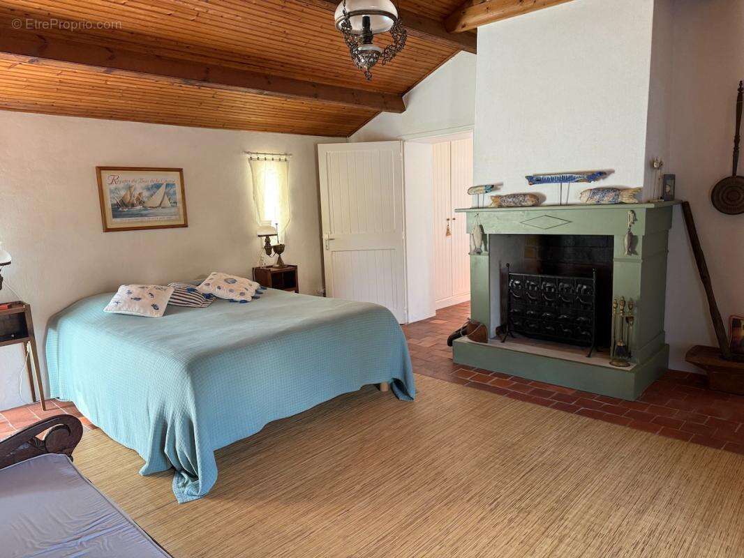 Maison à L&#039;EPINE