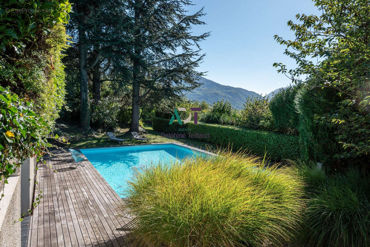 Maison à SAINT-MARTIN-D&#039;URIAGE