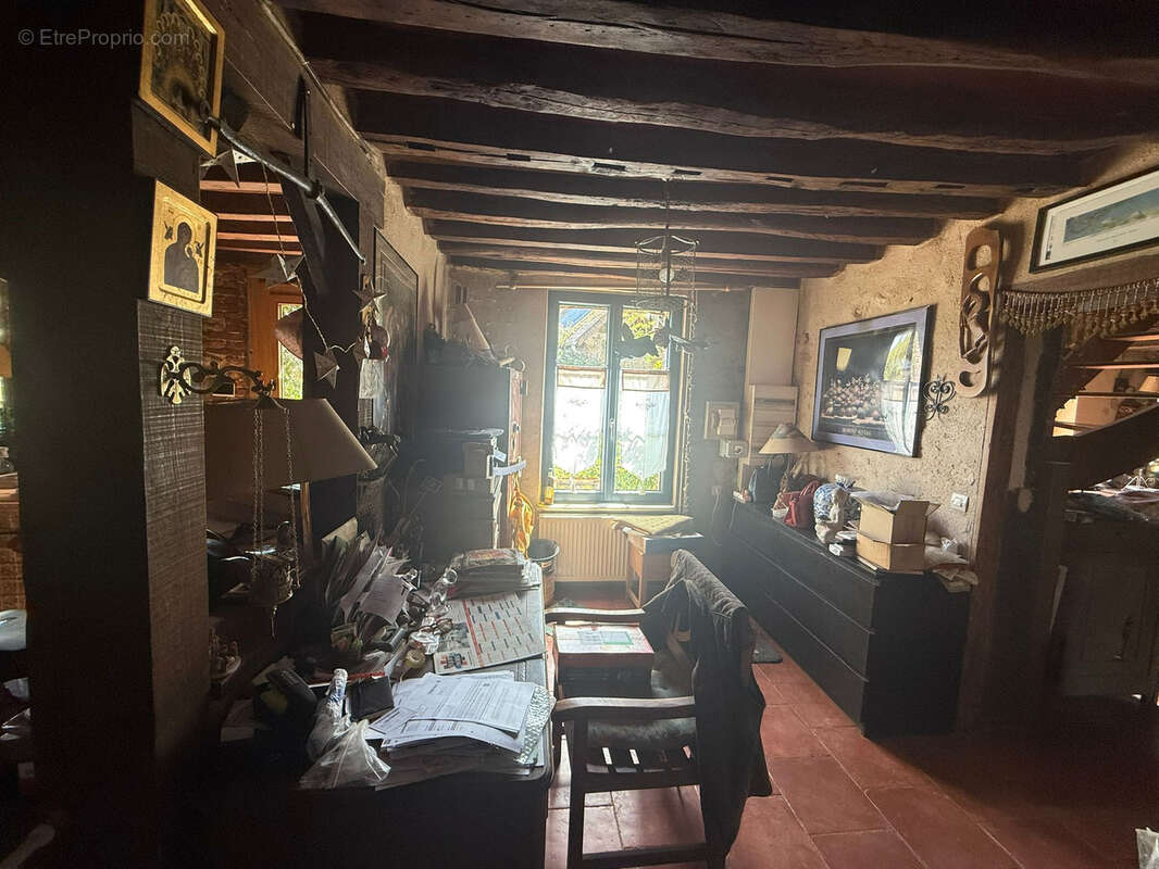 Maison à SAINT-AQUILIN-DE-CORBION