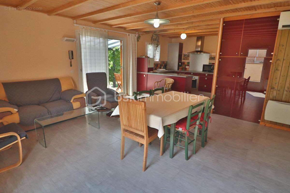 2 maisons individuelles mitoyennes sur 815m² de terrain - photo 6