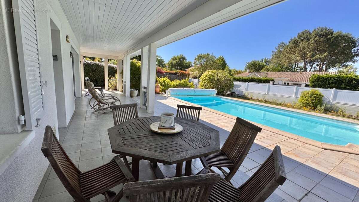 Villa plain-pied avec piscine - photo 5