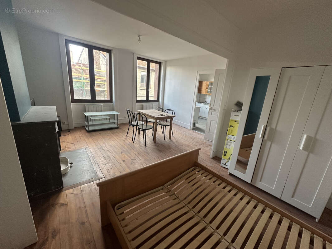 Appartement à SAINT-ETIENNE