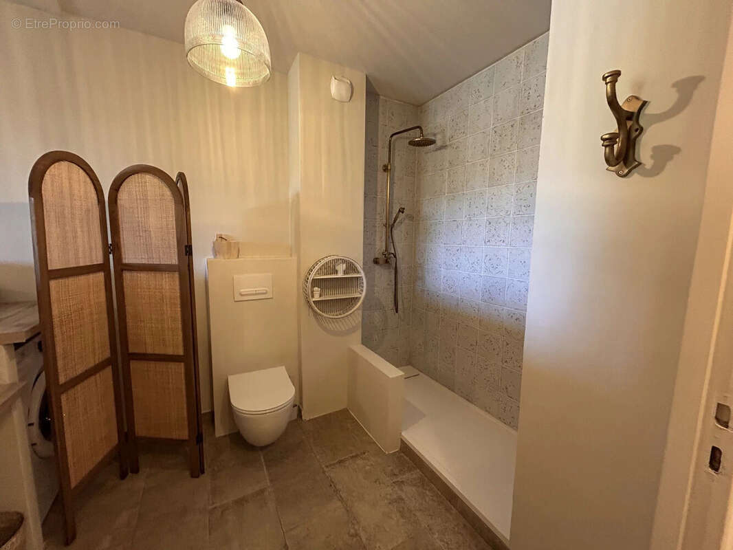 Appartement à MALLEMORT