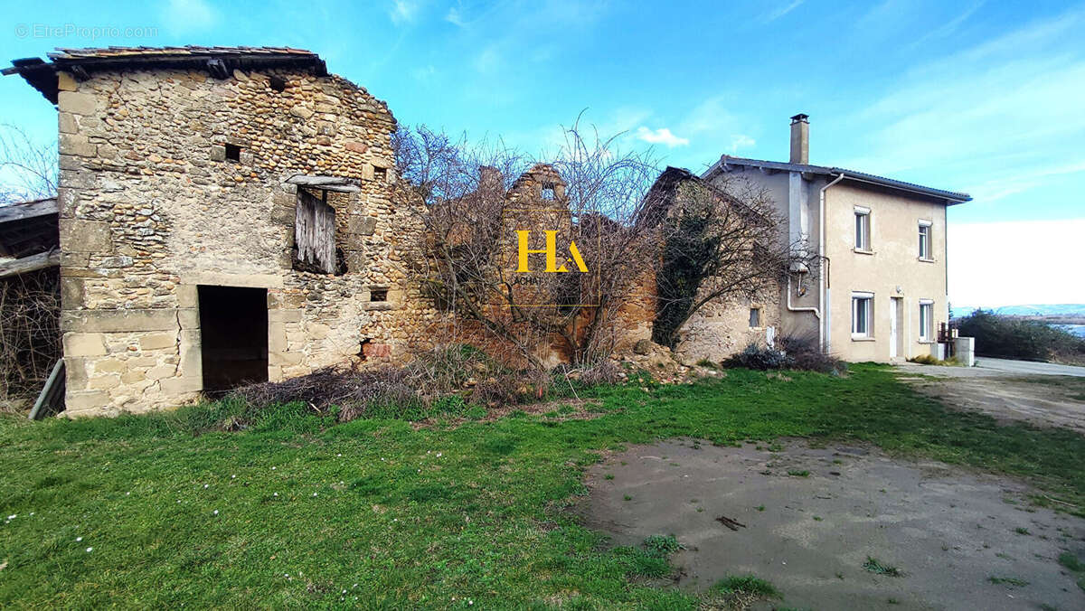 Maison à SAINT-BARDOUX